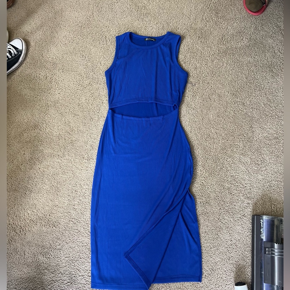 Cobalt blue summer dress with open waist and slit leg